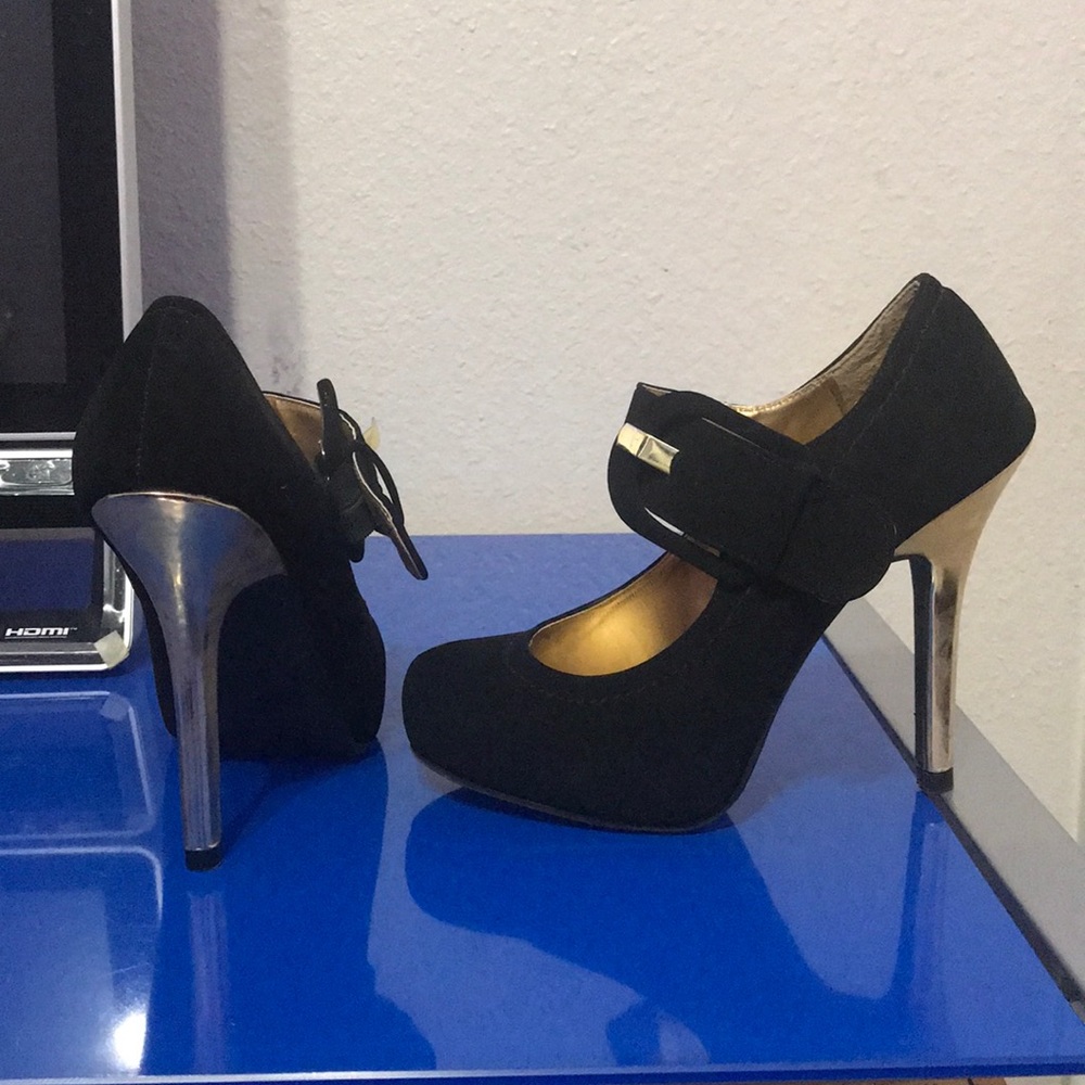 High heels - Picture 3 of 3